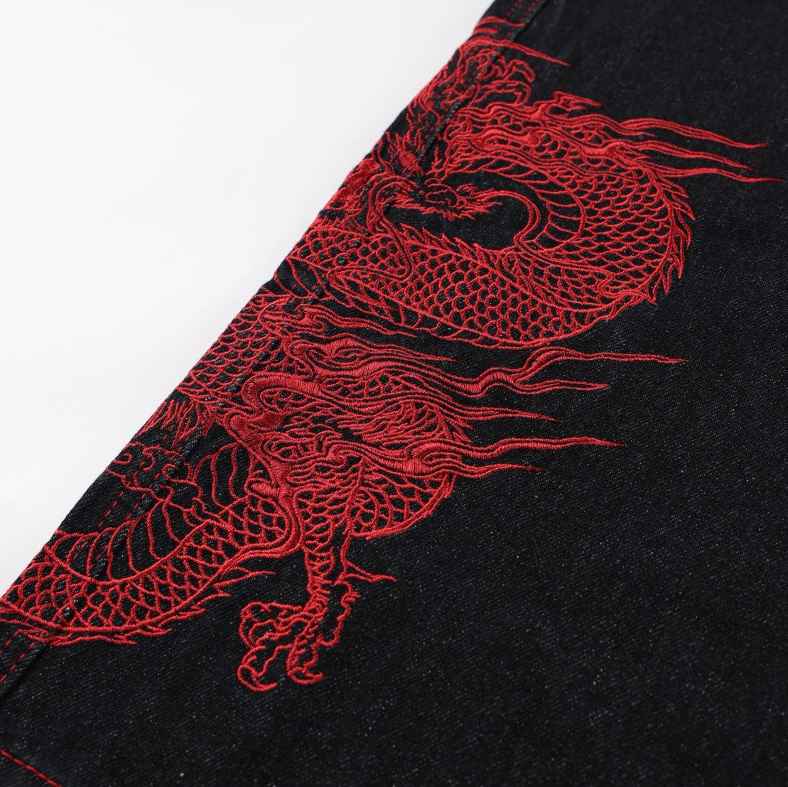05 爆幹猛 刺繡龍圖騰 排釦彎刀褲