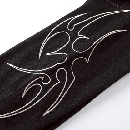 【4/1 發售】菱格紋皮質 刺繡火焰圖騰 彎刀丹寧褲