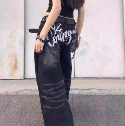 美式 刺繡貼布十字架 彎刀丹寧褲
