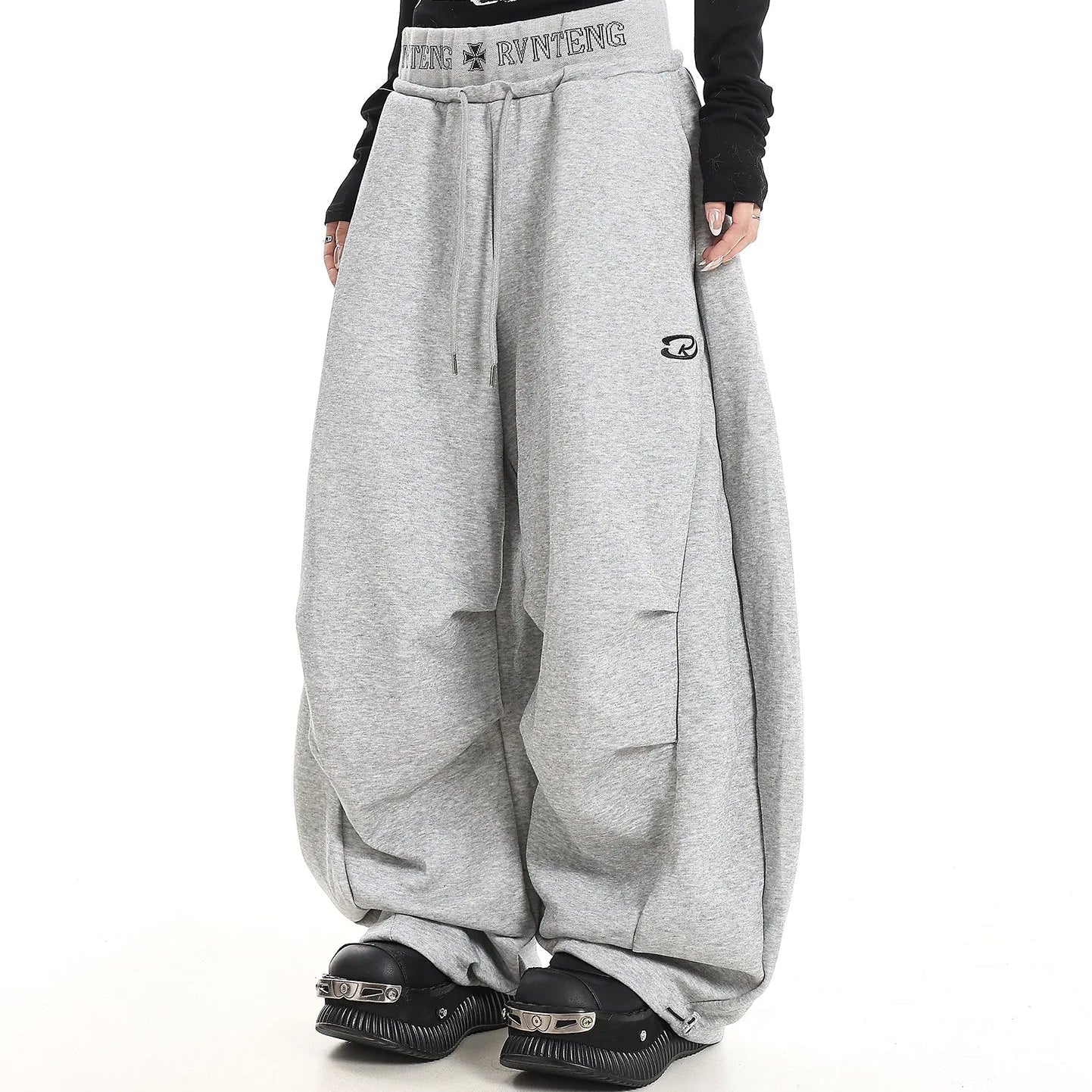 美式 解構刺繡彎刀棉褲