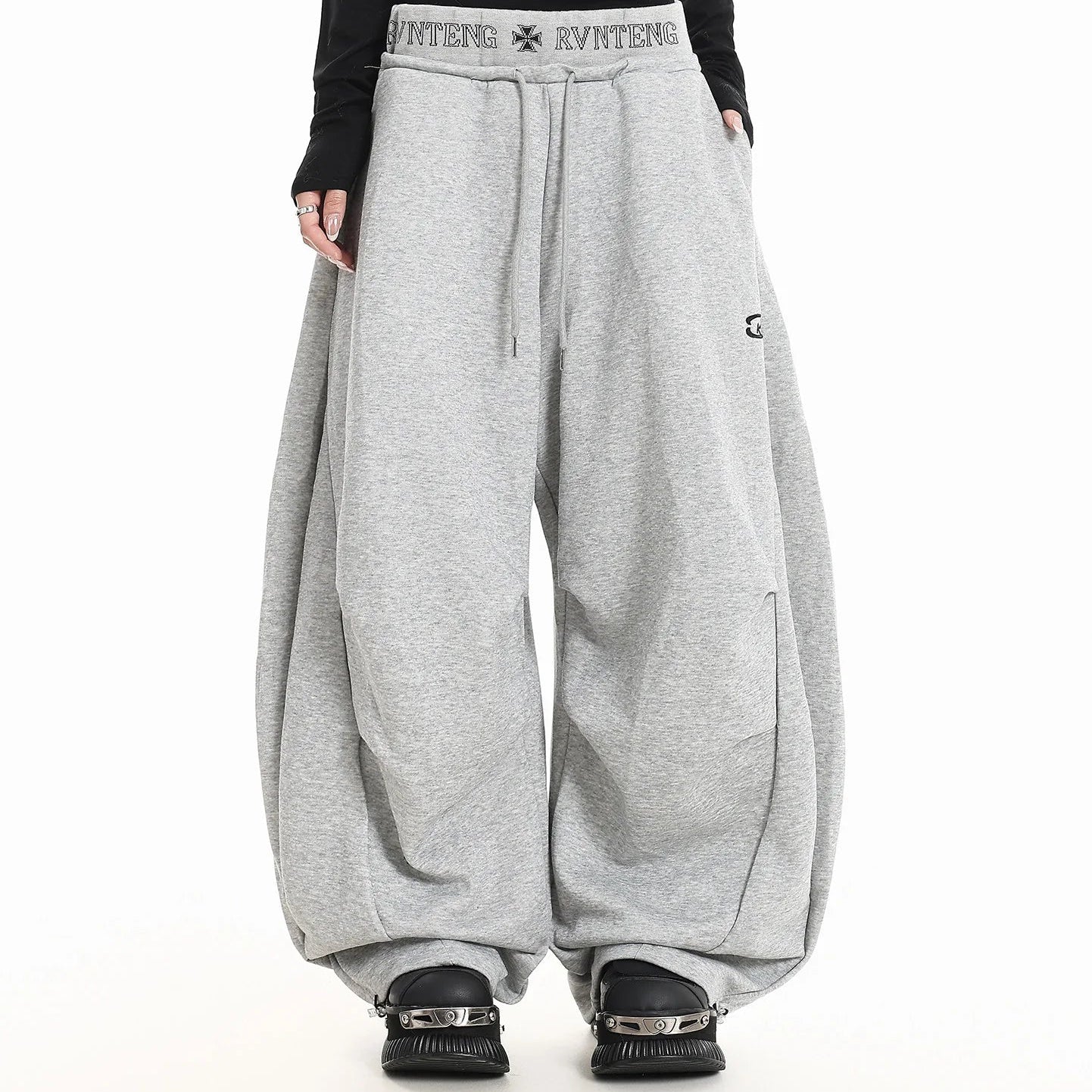 美式 解構刺繡彎刀棉褲